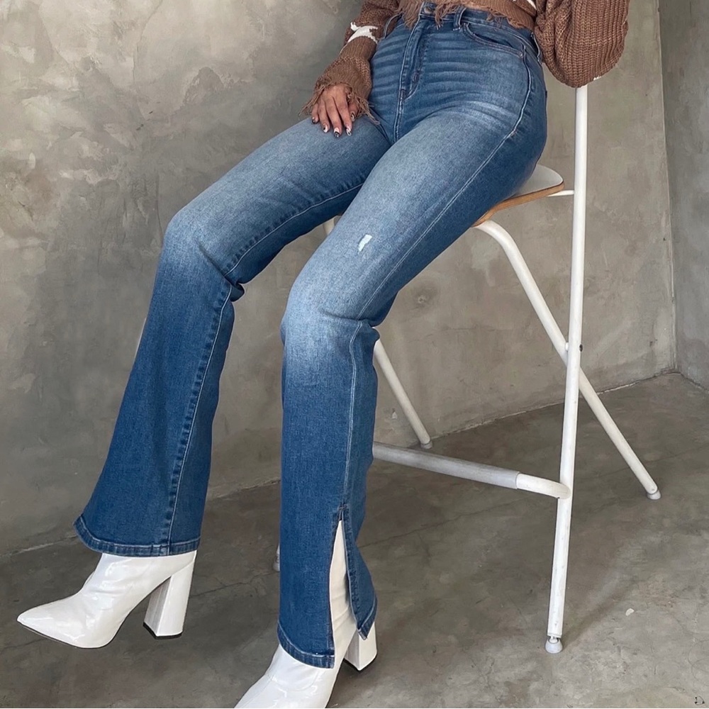 NWT FASHION NOVA Side Split Jean - Medium Blue Wash Size 5